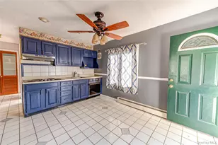 54 Ramble Ln, Levittown, NY 11756 - Photo 6