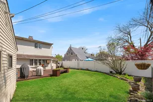 2 Bent Ln, Levittown, NY 11756 - Photo 42