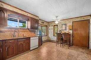 2 Bent Ln, Levittown, NY 11756 - Photo 6