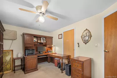 2 Bent Lane, Levittown, NY 11756 - Photo 36