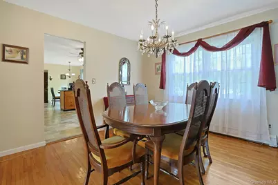 110 Eastview Drive, Valhalla, NY 10595 - Photo 12