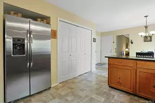110 Eastview Dr, Valhalla, NY 10595 - Photo 14