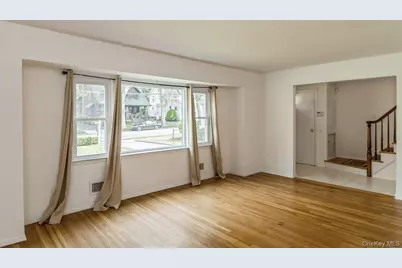 22 Central Street, Huntington, NY 11743 - Photo 10