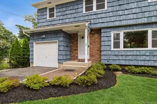 22 Central St, Huntington, NY 11743 - Photo 2