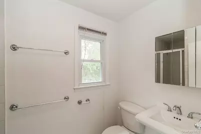 22 Central Street, Huntington, NY 11743 - Photo 18