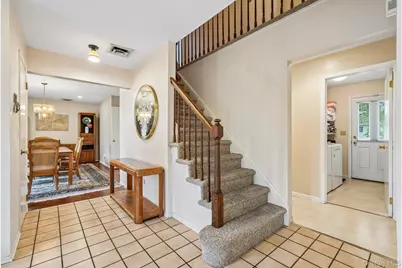 7 Maplewood Lane, New City, NY 10956 - Photo 2