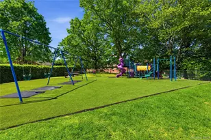 17 Fieldstone Dr, Hartsdale, NY 10530 - Photo 16
