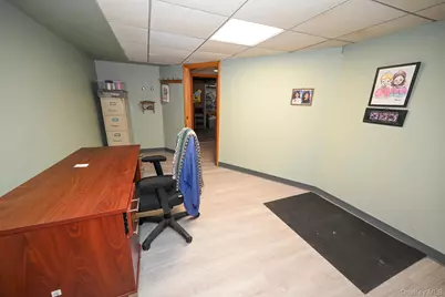582 Western Park Drive, West Hempstead, NY 11552 - Photo 24