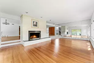 7 Parkway E, Yonkers, NY 10701 - Photo 6