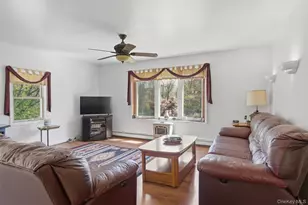 299 Diddell Rd, Poughkeepsie, NY 12603 - Photo 6