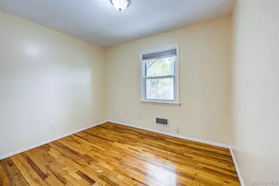 55 Duncan Drive W, Westbury, NY 11590 - Photo 18