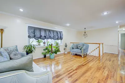 55 Duncan Drive W, Westbury, NY 11590 - Photo 4