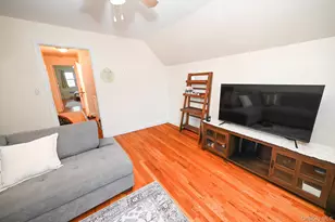 85 Hinsdale Ave, Floral Park, NY 11001 - Photo 26
