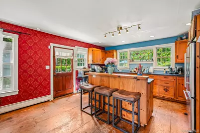 456 Saddle River Road, Airmont, NY 10952 - Photo 8