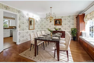 695 Hunt Lane, Manhasset, NY 11030 - Photo 6