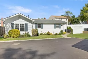 13 Tildean Ln, Bayville, NY 11709 - Photo 2