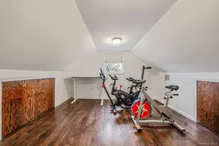 253 E Riviera Dr, Lindenhurst, NY 11757 - Photo 16