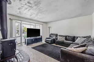 206 Prospect Pl, Bay Shore, NY 11706 - Photo 6