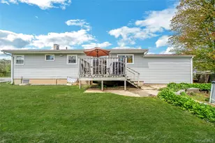 206 Prospect Pl, Bay Shore, NY 11706 - Photo 32