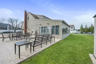 3414 Riverside Dr, Oceanside, NY 11572 - Photo 16