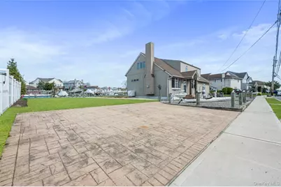 3414 Riverside Drive, Oceanside, NY 11572 - Photo 20