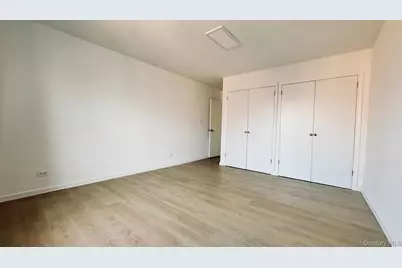 144-30 Roosevelt Avenue #510, Flushing, NY 11354 - Photo 4