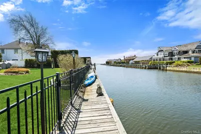 48 Davison Lane E, West Islip, NY 11795 - Photo 40
