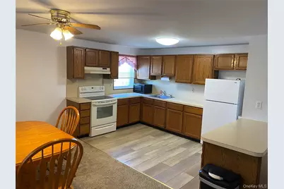 124 Chelsea Avenue, West Babylon, NY 11704 - Photo 2