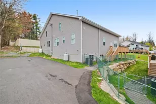 8 Waverly Ave, Monticello, NY 12701 - Photo 18