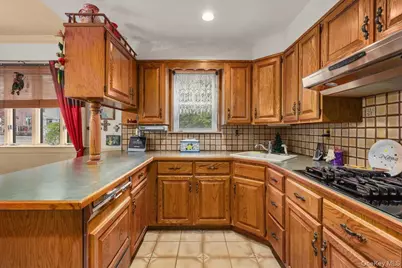 1826 Narragansett Avenue, Bronx, NY 10461 - Photo 8