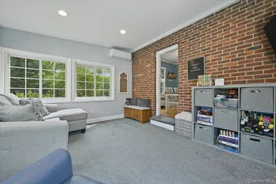 52 Wisteria Avenue, Mineola, NY 11501 - Photo 16