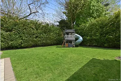 52 Wisteria Avenue, Mineola, NY 11501 - Photo 26