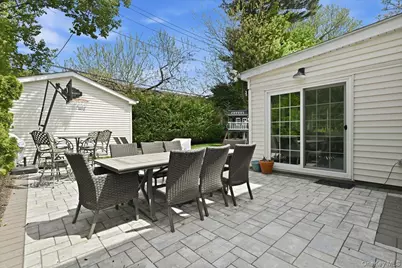 52 Wisteria Avenue, Mineola, NY 11501 - Photo 28