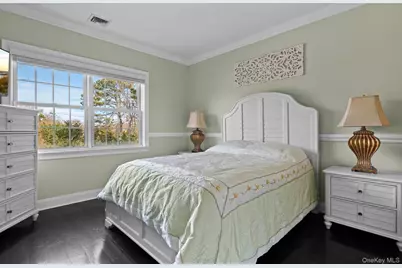 490 Montauk Highway, Southampton, NY 11968 - Photo 26