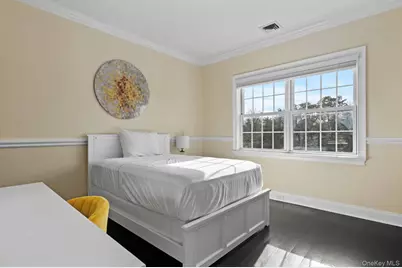 490 Montauk Highway, Southampton, NY 11968 - Photo 30