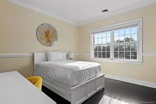490 Montauk Hwy, Southampton, NY 11968 - Photo 30