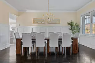 490 Montauk Hwy, Southampton, NY 11968 - Photo 8