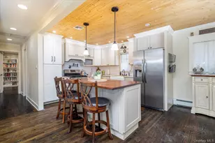 406 Jefferson St, Franklin Square, NY 11010 - Photo 12