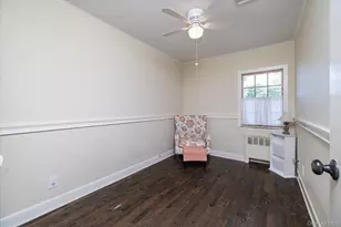 406 Jefferson St, Franklin Square, NY 11010 - Photo 16