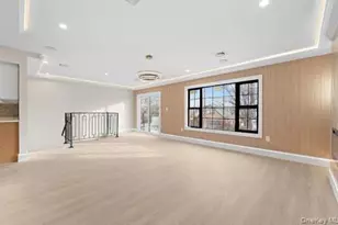 249-17 147th Rd, Rosedale, NY 11422 - Photo 4