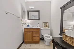 19 New Holland Village, Nanuet, NY 10954 - Photo 8