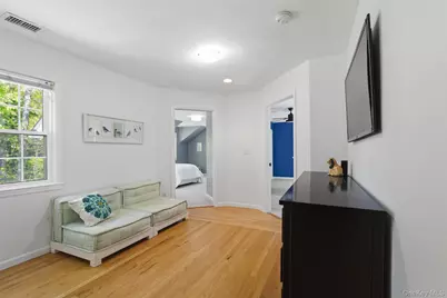 136 Devonshire Road, Larchmont, NY 10538 - Photo 22