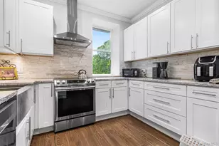11 Forest Pl, Lake Peekskill, NY 10537 - Photo 12