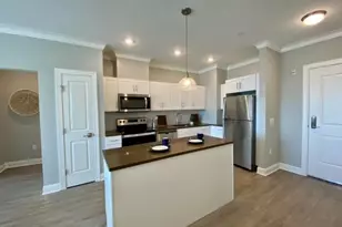 75 E Hoffman Ave, Lindenhurst, NY 11757 - Photo 10