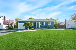 18 Byron Rd, Commack, NY 11725 - Photo 2