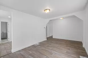 637 Violet Ave, Hyde Park, NY 12538 - Photo 6