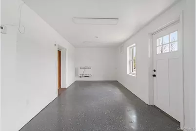 637 Violet Avenue, Hyde Park, NY 12538 - Photo 22