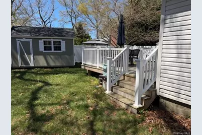 10 Hollingsworth Place, Centereach, NY 11720 - Photo 18