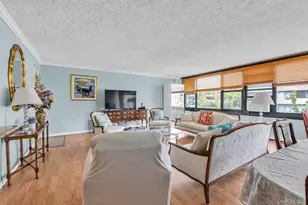 166-26 Powells Cove Blvd, Whitestone, NY 11357 - Photo 2