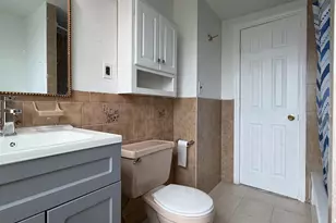 70-39 57th Dr, Maspeth, NY 11378 - Photo 16